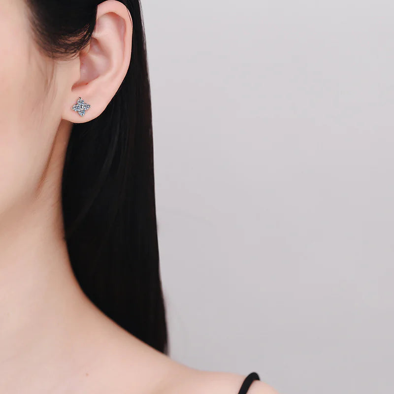 New S925 Silver Four-leaf Clover Stud Earrings