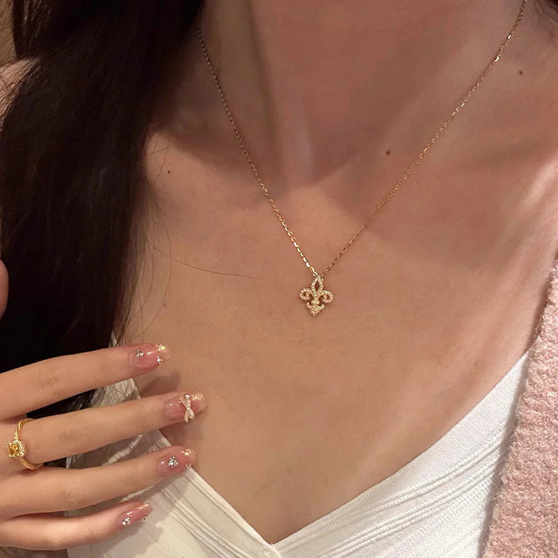 S925 Sterling Silver Iris Flower Necklace
