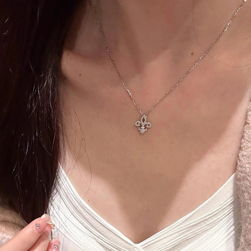 S925 Sterling Silver Iris Flower Necklace