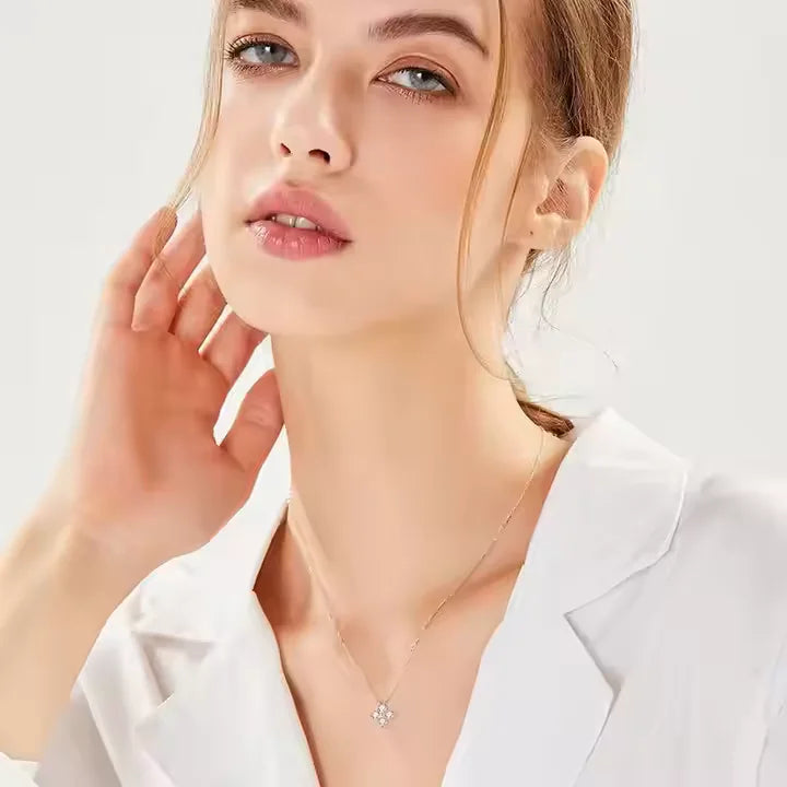 Four Leaf Clover Moissanite Necklaces 925 Silver