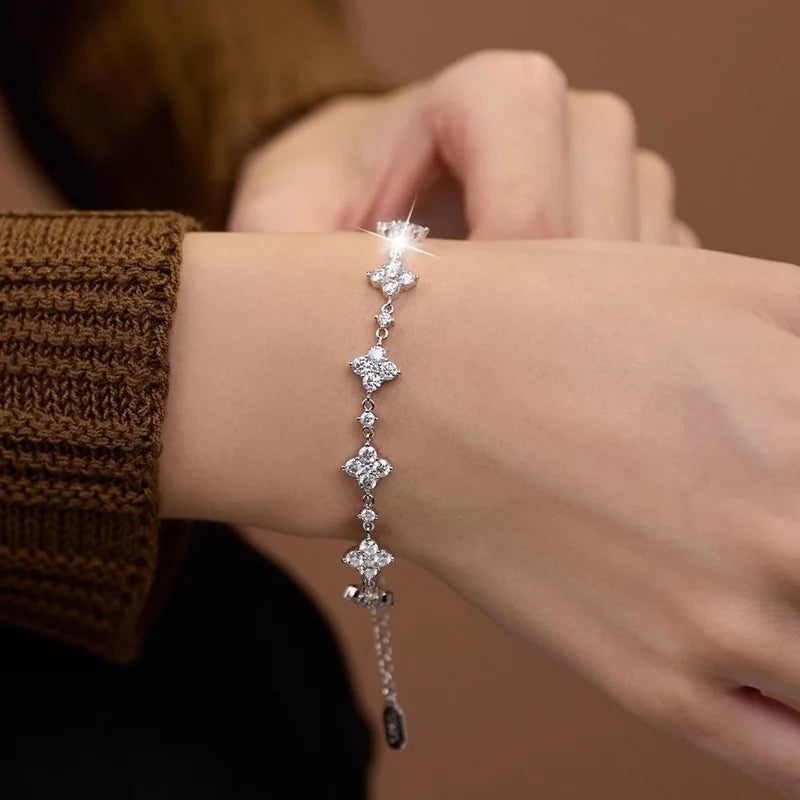 S925 Silver Moissanite Elegant Bangle Clover Bracelet