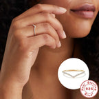 Hot-selling 925 Sterling Silver Moissanite V Ring