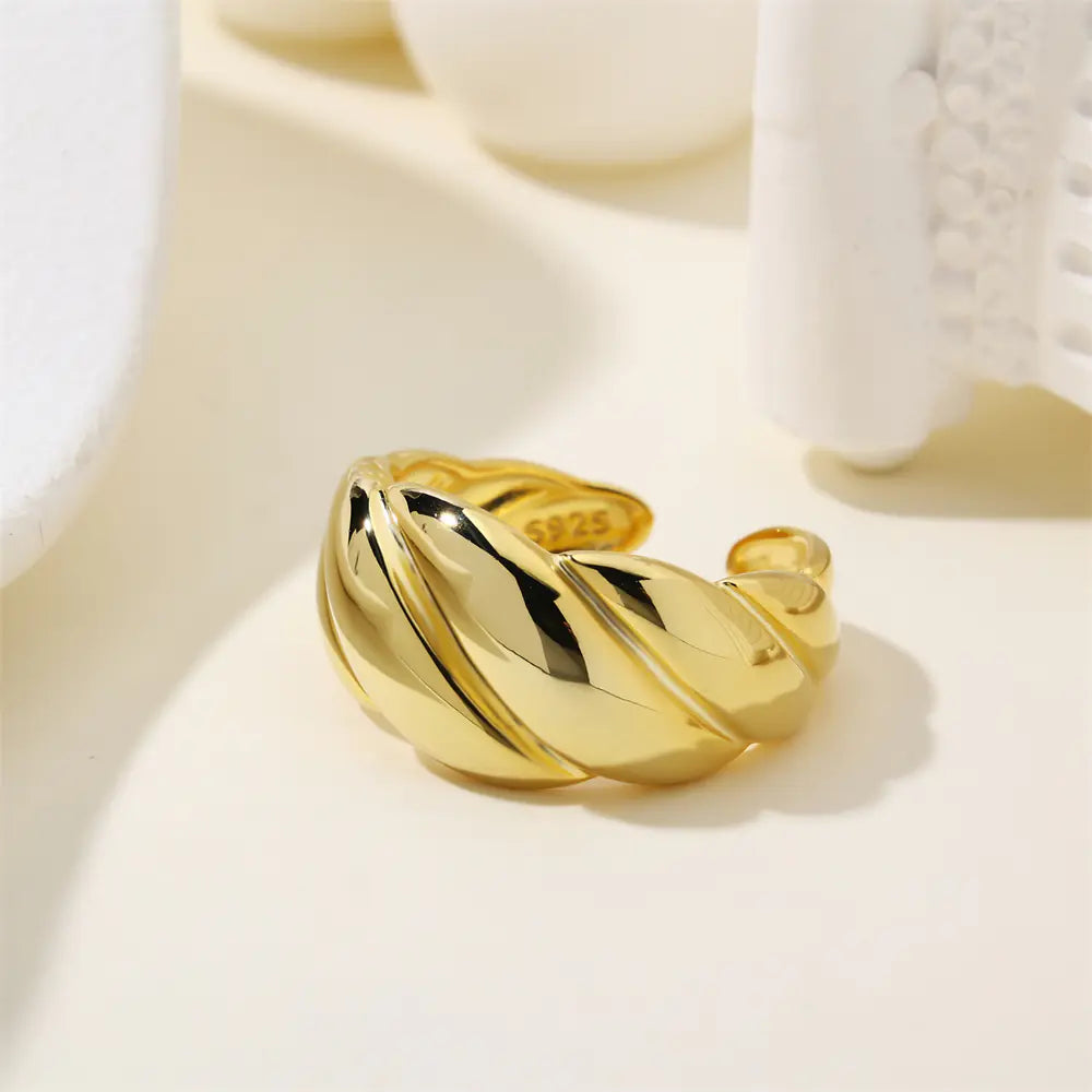 Hot-selling Vintage Croissant Chunky Open Ring