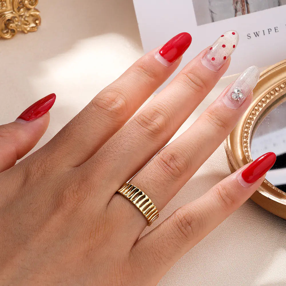 Hot-selling Hollow Bone Waved Ring Jewelry