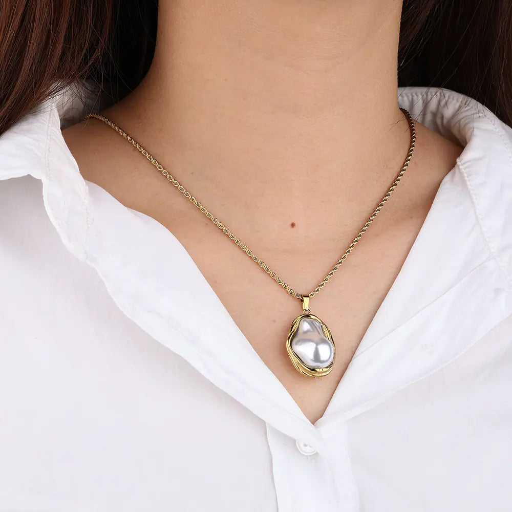 Stainless Steel Gold Baroque Pearl Pendant Necklace