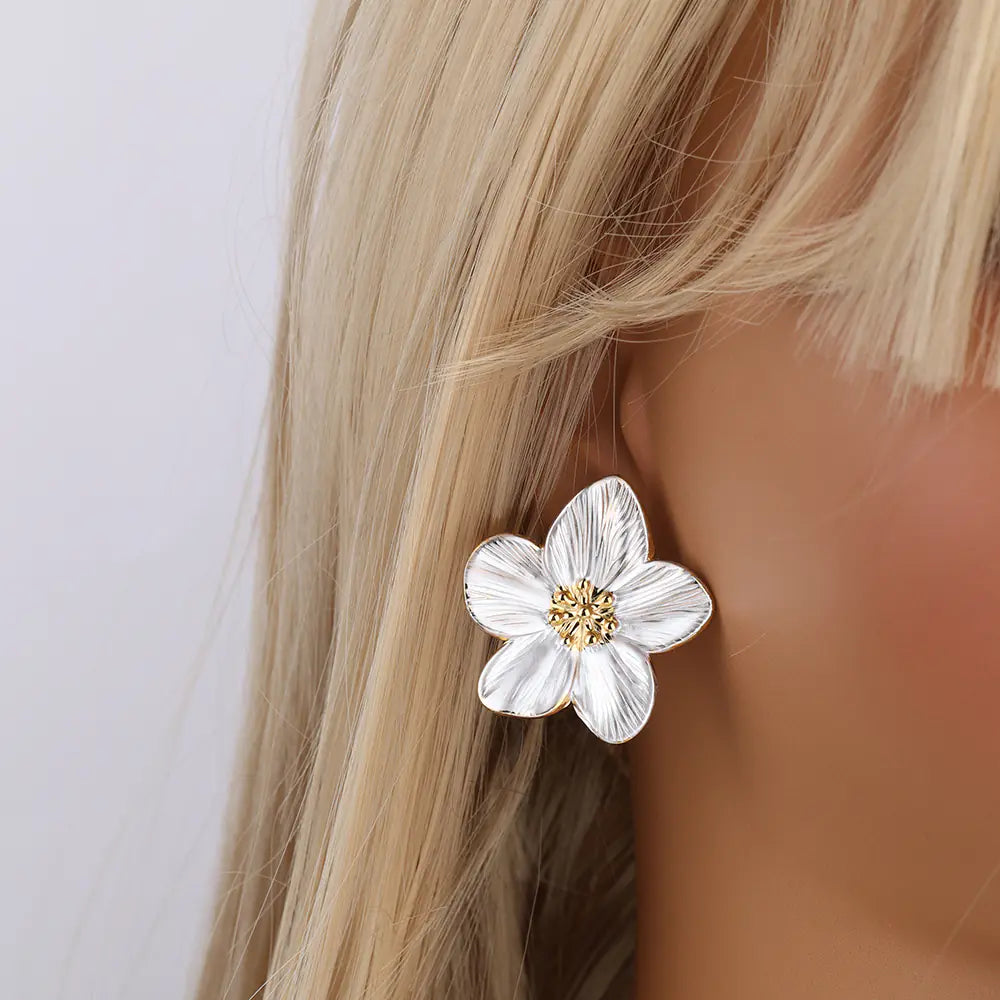 Exquisite Flower Design Gold Plated Stainless Steel Stud Earrings