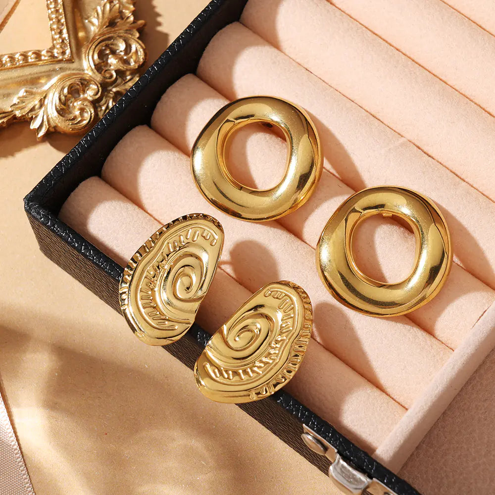 Dainty 18K Gold Oval Hollow Stud Earrings
