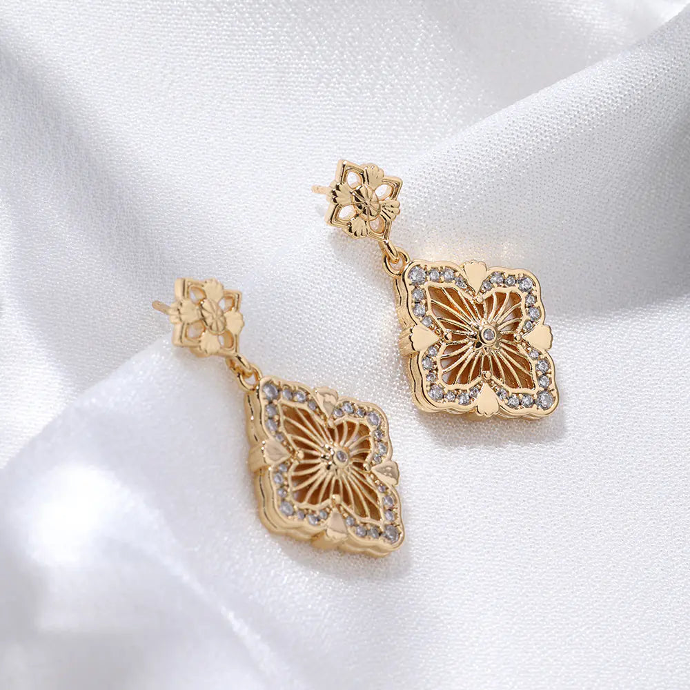 Vintage Brass Cz Chunky Flower Stud Earrings