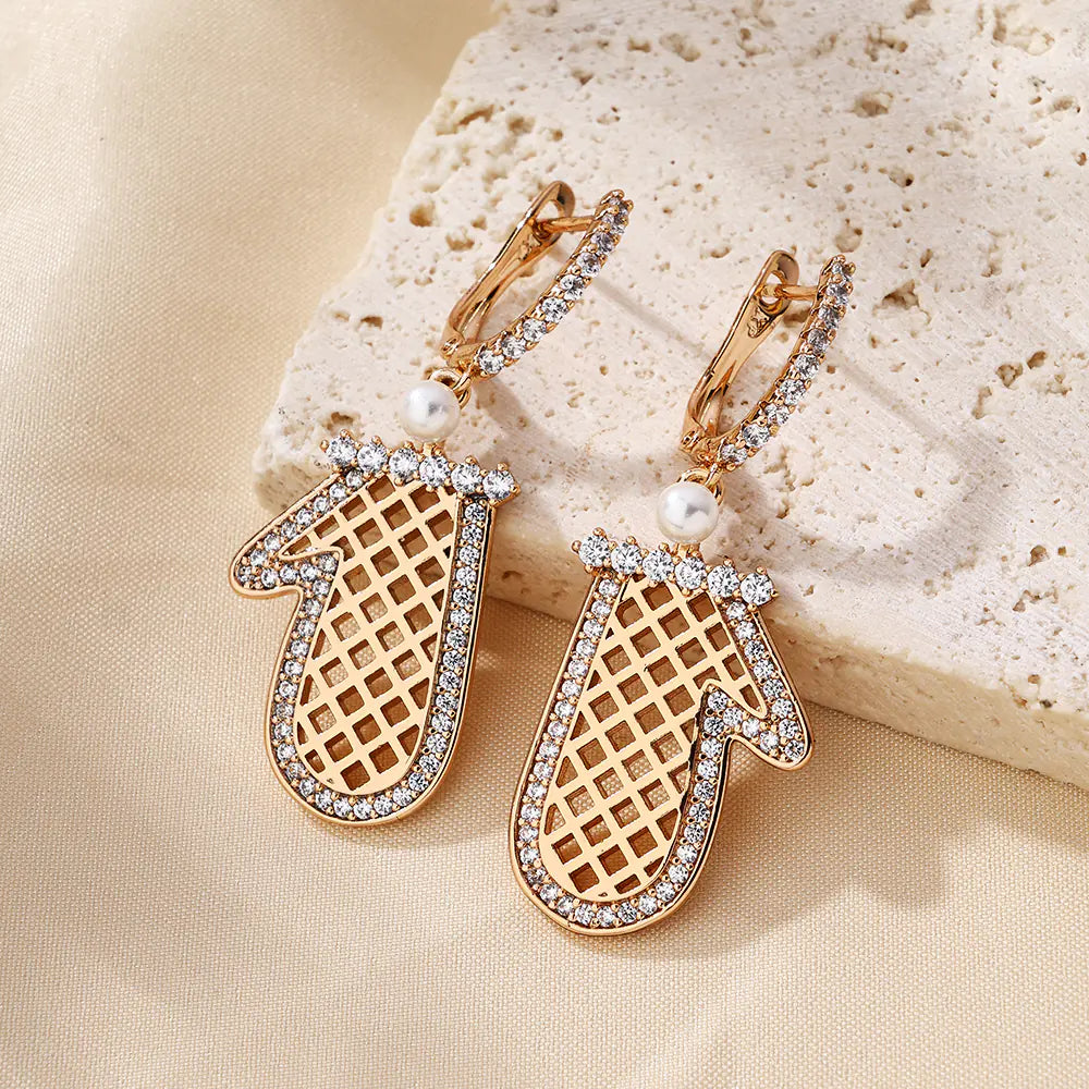 Grid Pearls Inlaid Diamonds Christmas Earrings