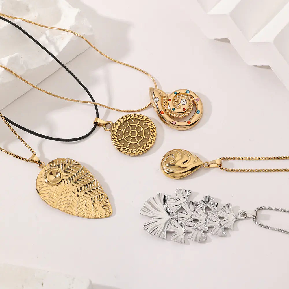 Hot Stainless Steel Leaves Design Necklace