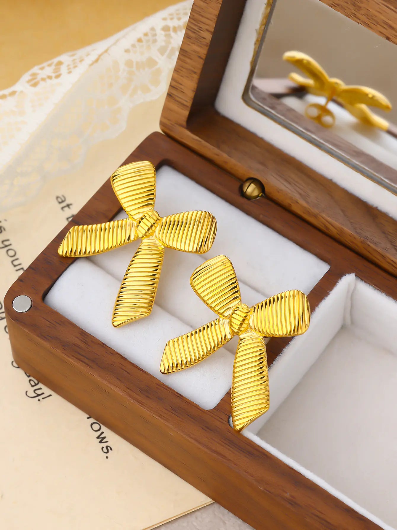 Hot Sale Gold Bow Stud 18k Gold Plated Earrings