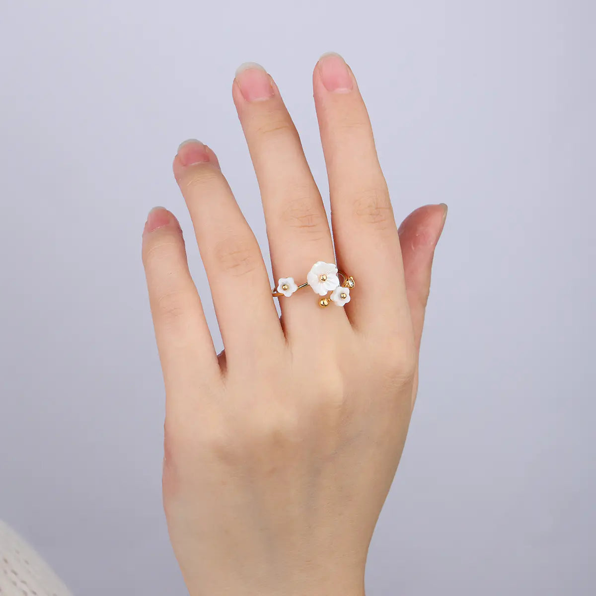Simple Stainless Steel Shell Flower Adjustable Ring