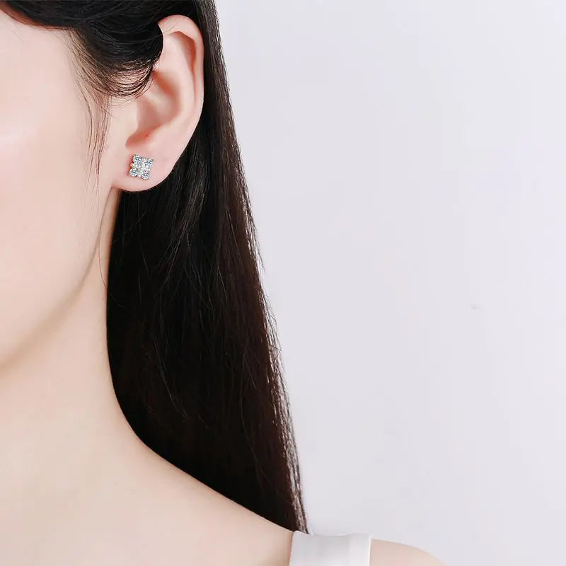S925 peace knot moissanite earrings