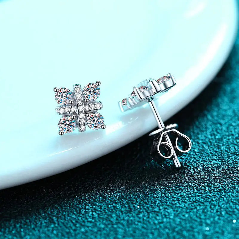 S925 peace knot moissanite earrings