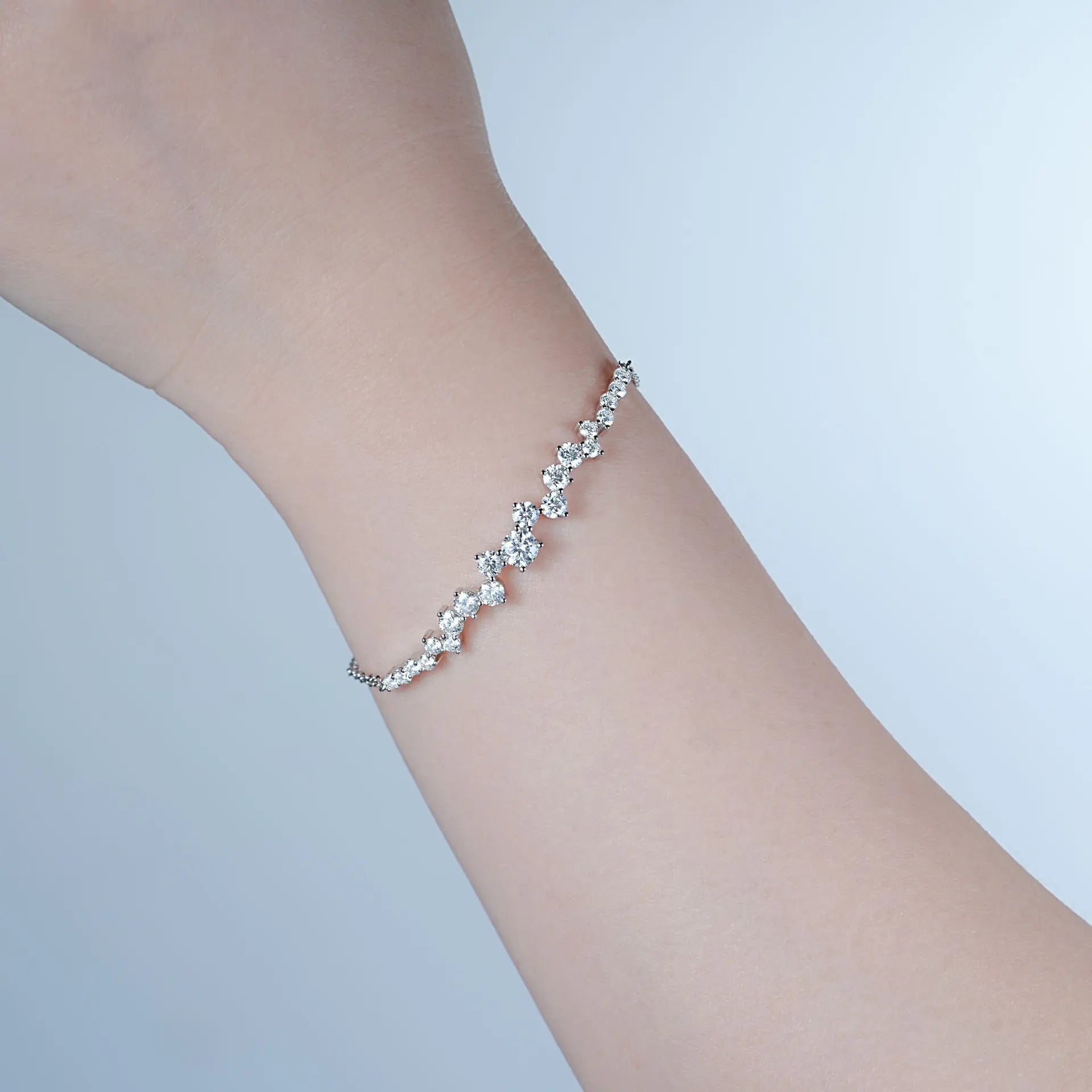 S925 large and small moissanite adjustable bracelet