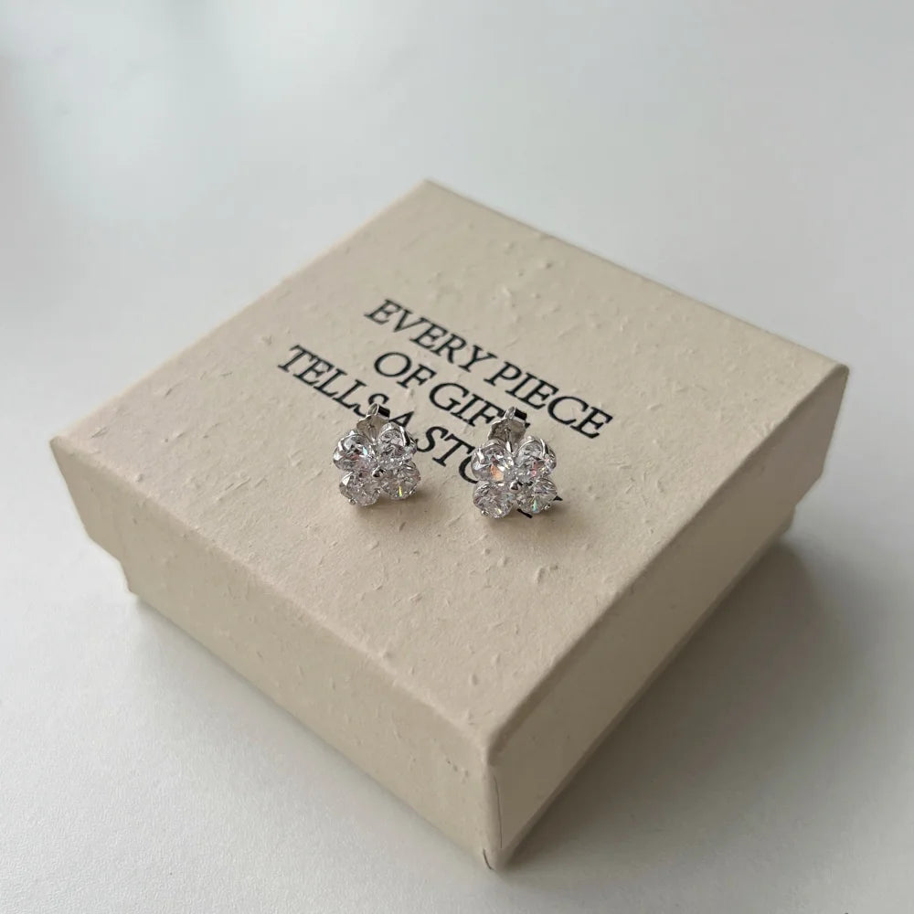 Best-selling S925 Silver Four-leaf Clover Stud Earrings