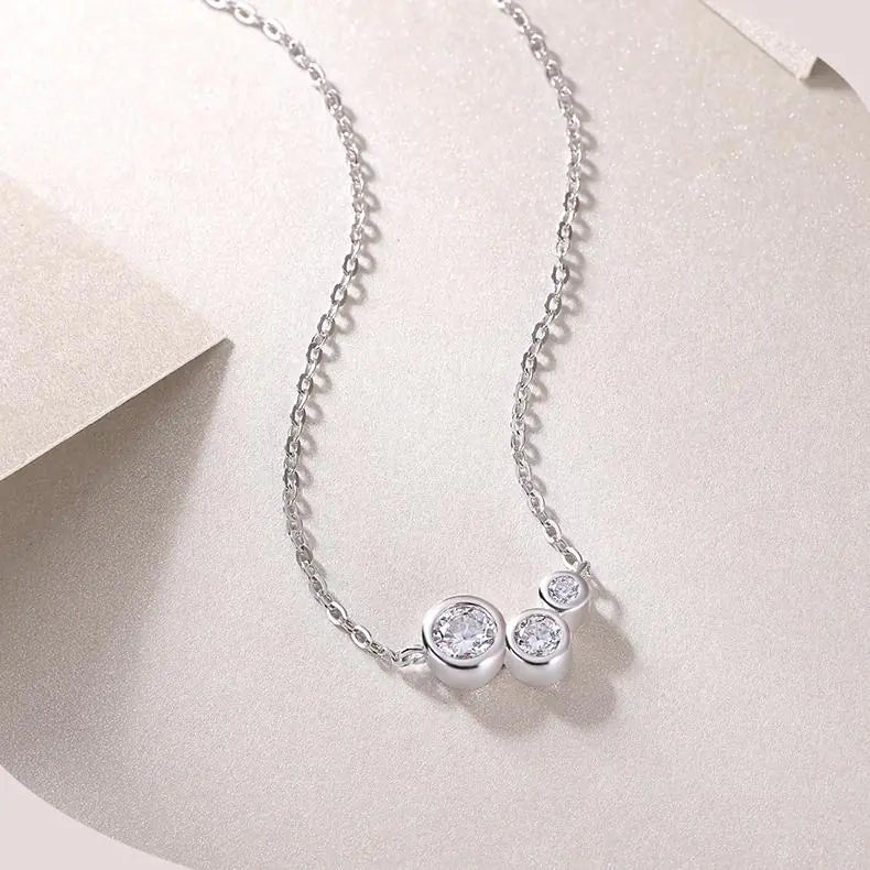 S925 three round different size moissanite necklace
