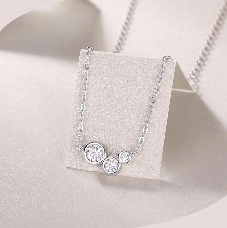 S925 three round different size moissanite necklace