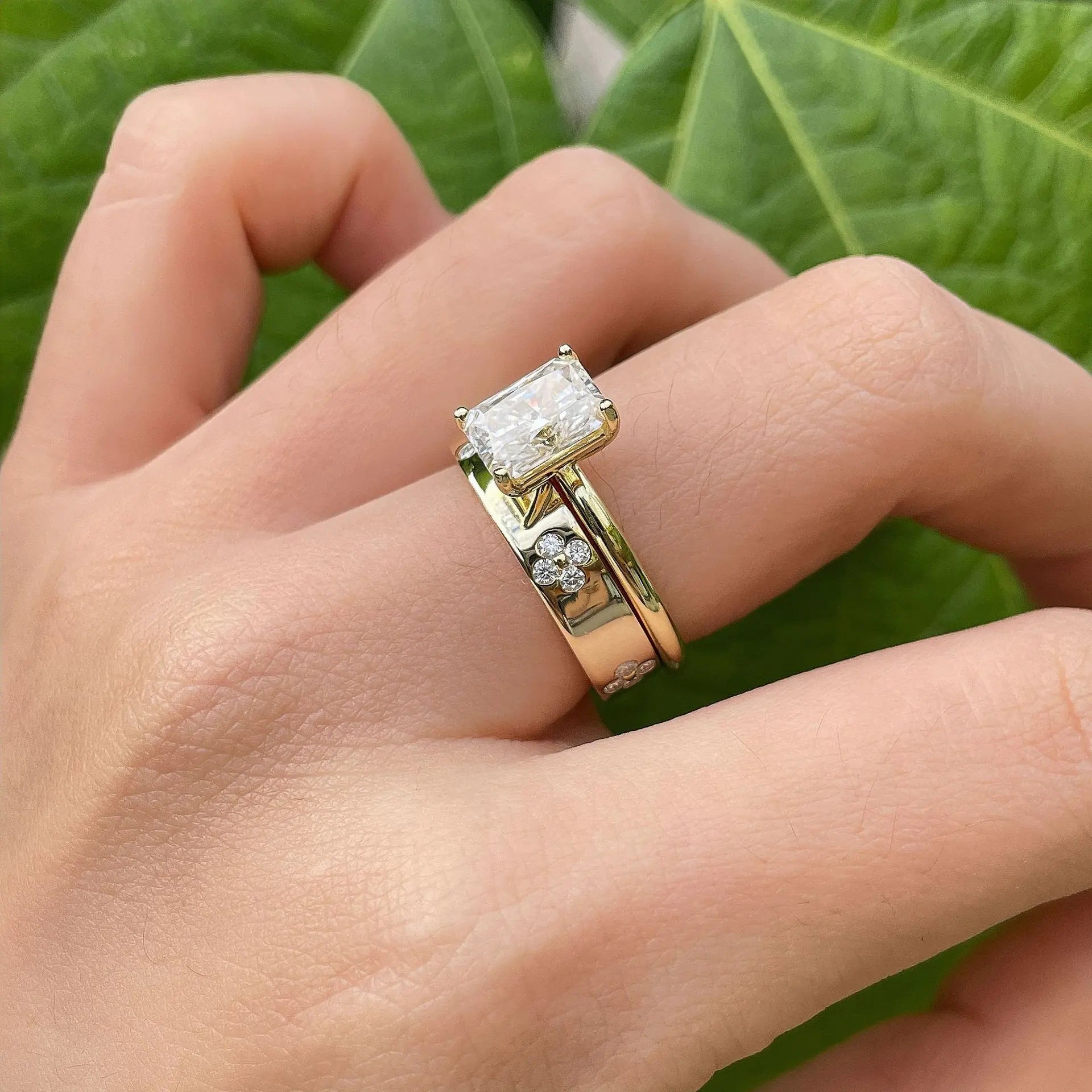 Hot-Selling 925 Silver VVS Moissanite Clover Band Ring