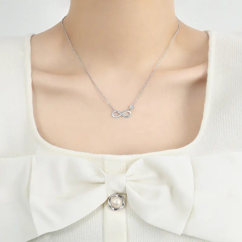 Collar infinito de 8 caracteres Collar Mobius