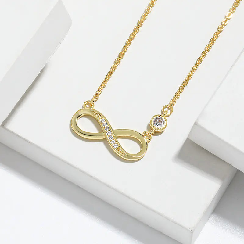 Collar infinito de 8 caracteres Collar Mobius