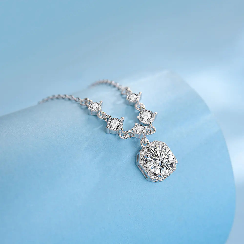 S925 moissanite small cube necklace